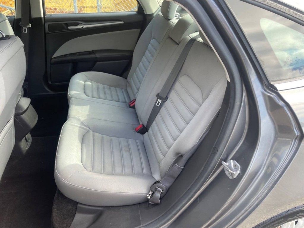 2014 Ford Fusion Image 8