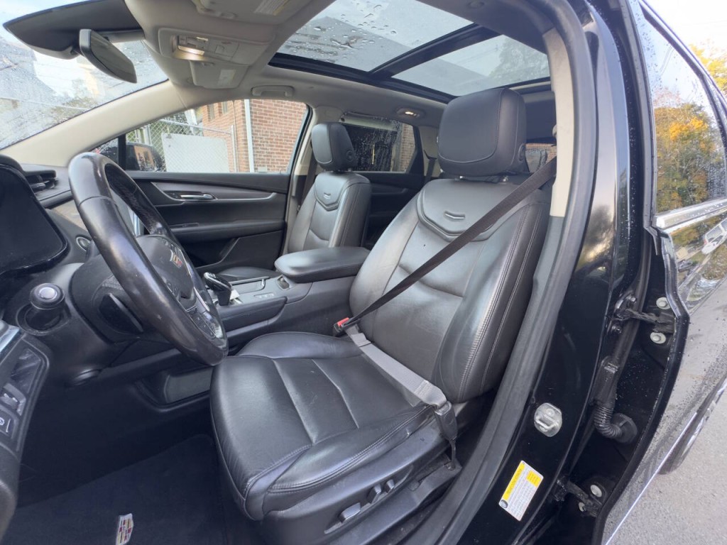 2019 Cadillac XT5 Image 11