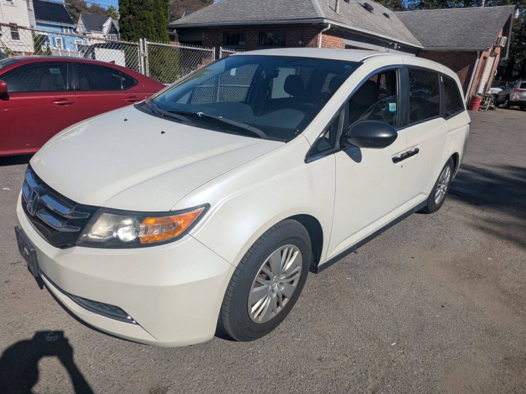2014 Honda Odyssey Image 2