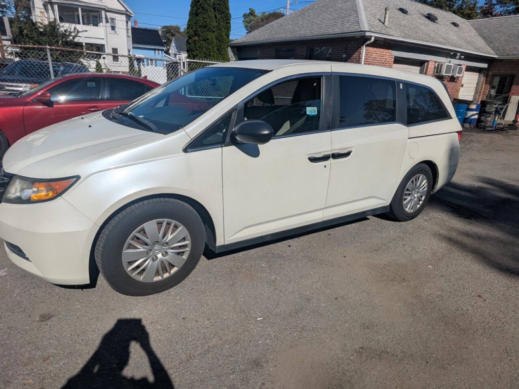 2014 Honda Odyssey Image 3