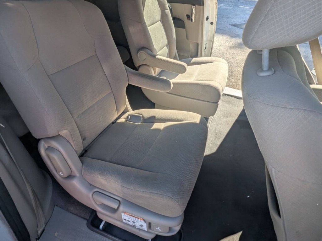 2014 Honda Odyssey Image 13