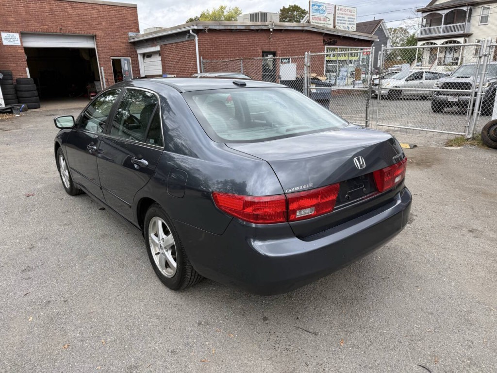2005 Honda Accord Image 5