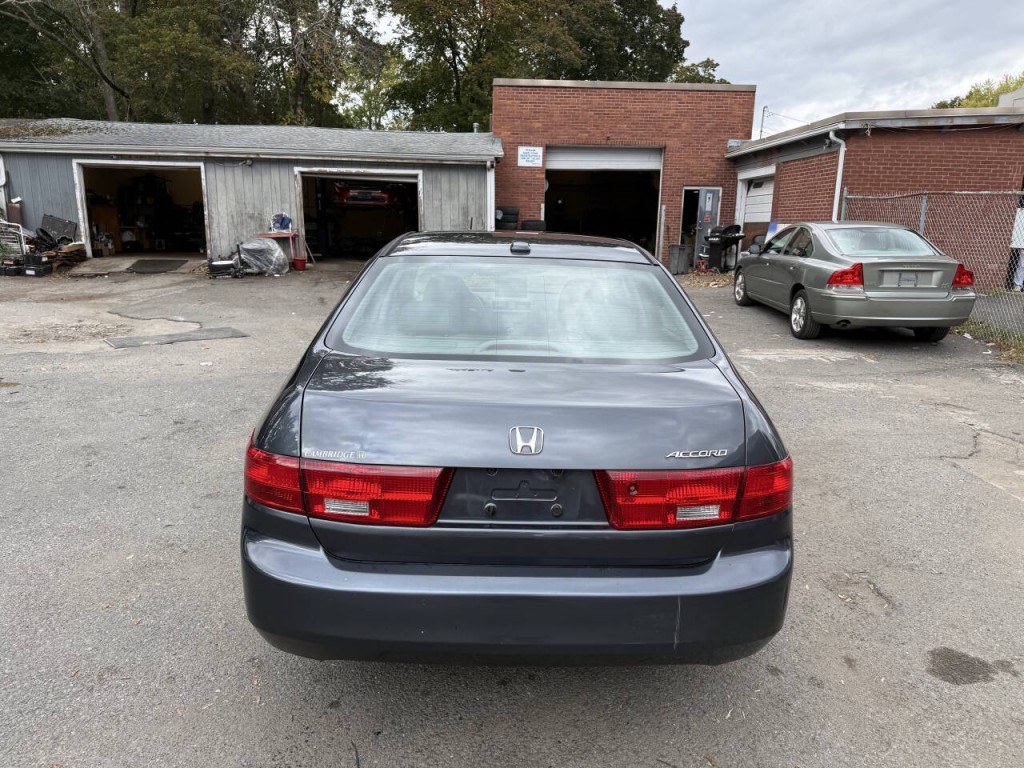 2005 Honda Accord Image 6
