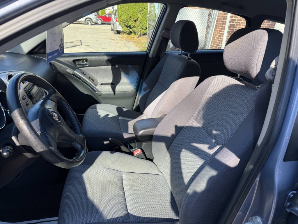 2006 Toyota Matrix Image 8