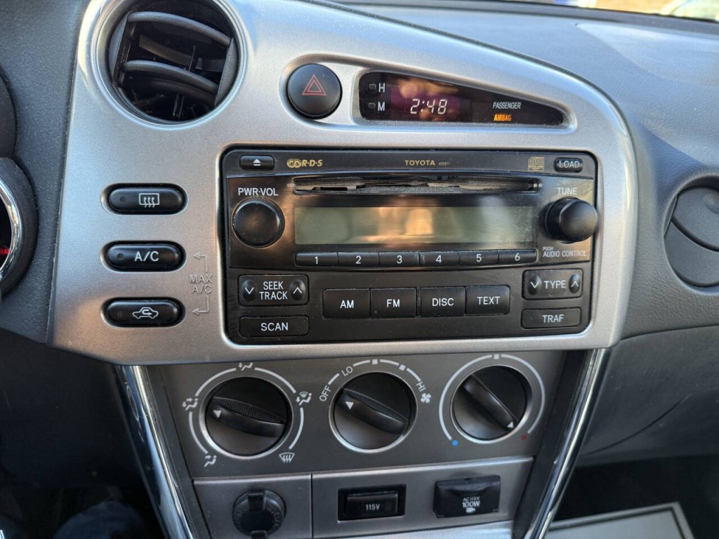 2006 Toyota Matrix Image 12