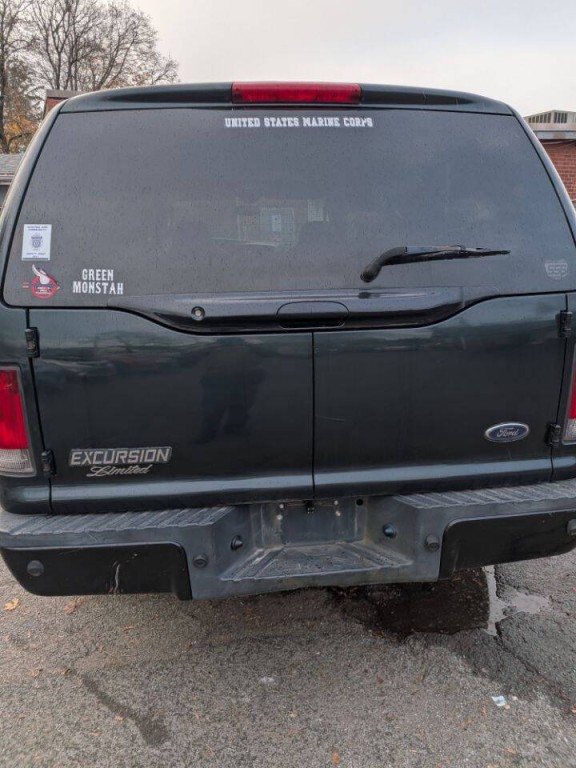 2003 Ford Excursion Image 8