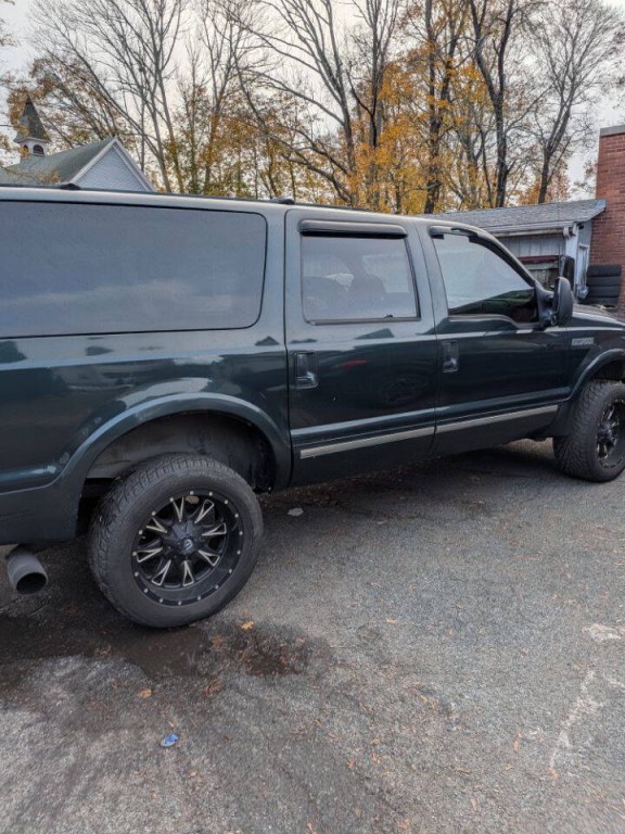 2003 Ford Excursion Image 11