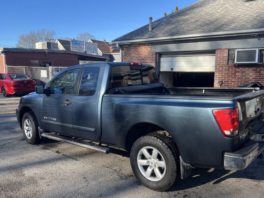 2014 Nissan Titan Image 5