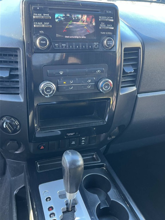 2014 Nissan Titan Image 15