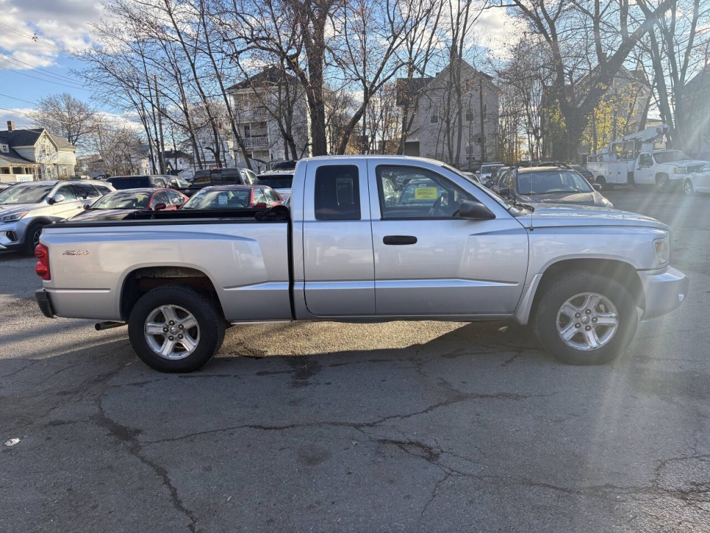 2009 Dodge Dakota Image 8