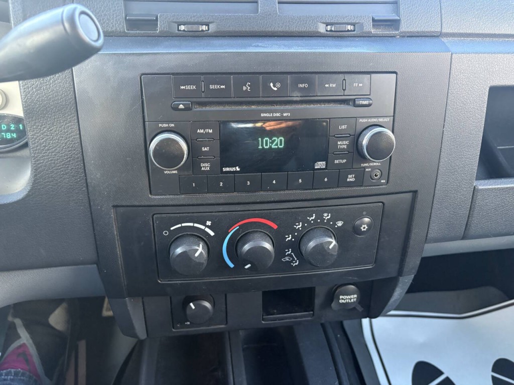 2009 Dodge Dakota Image 13