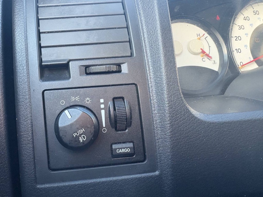 2009 Dodge Dakota Image 14