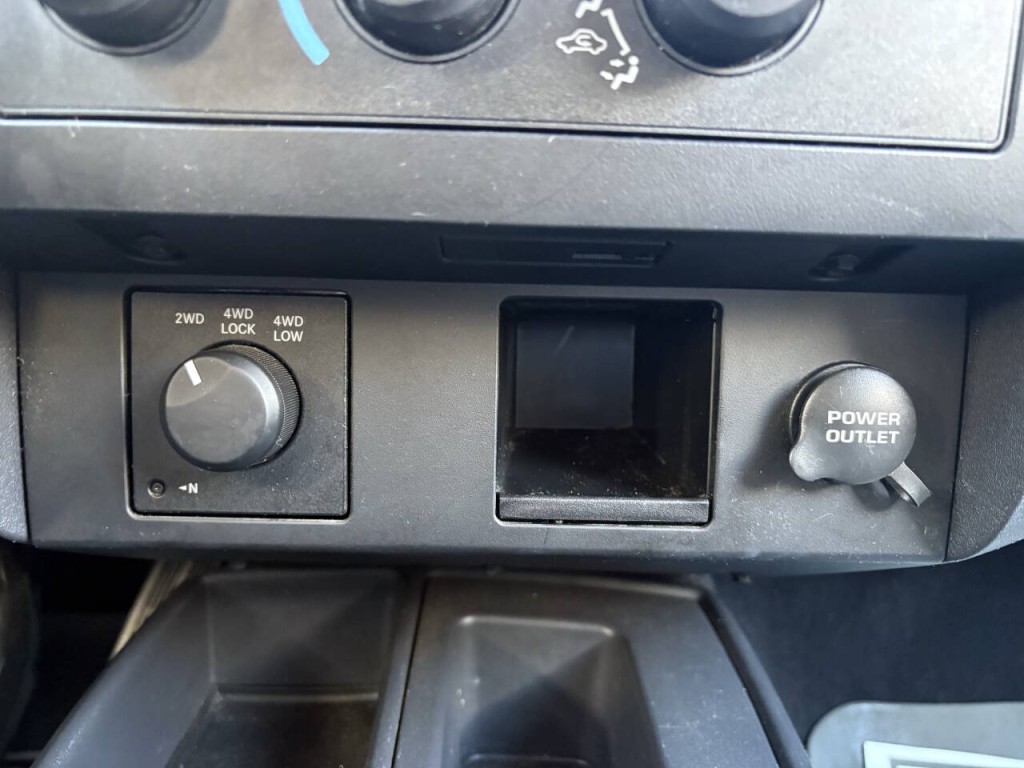 2009 Dodge Dakota Image 15