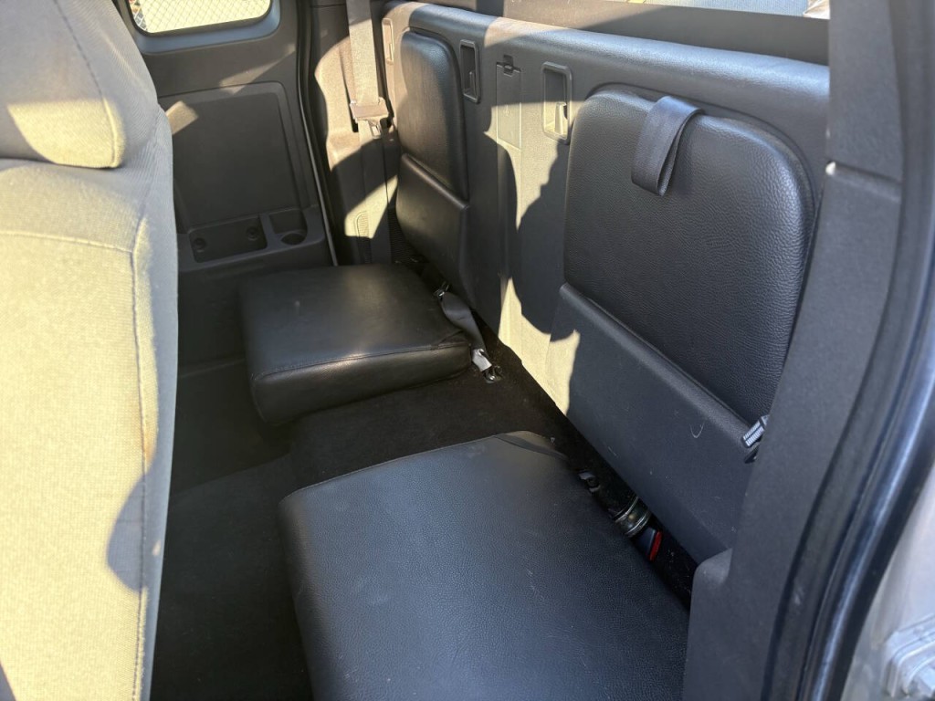 2009 Dodge Dakota Image 16