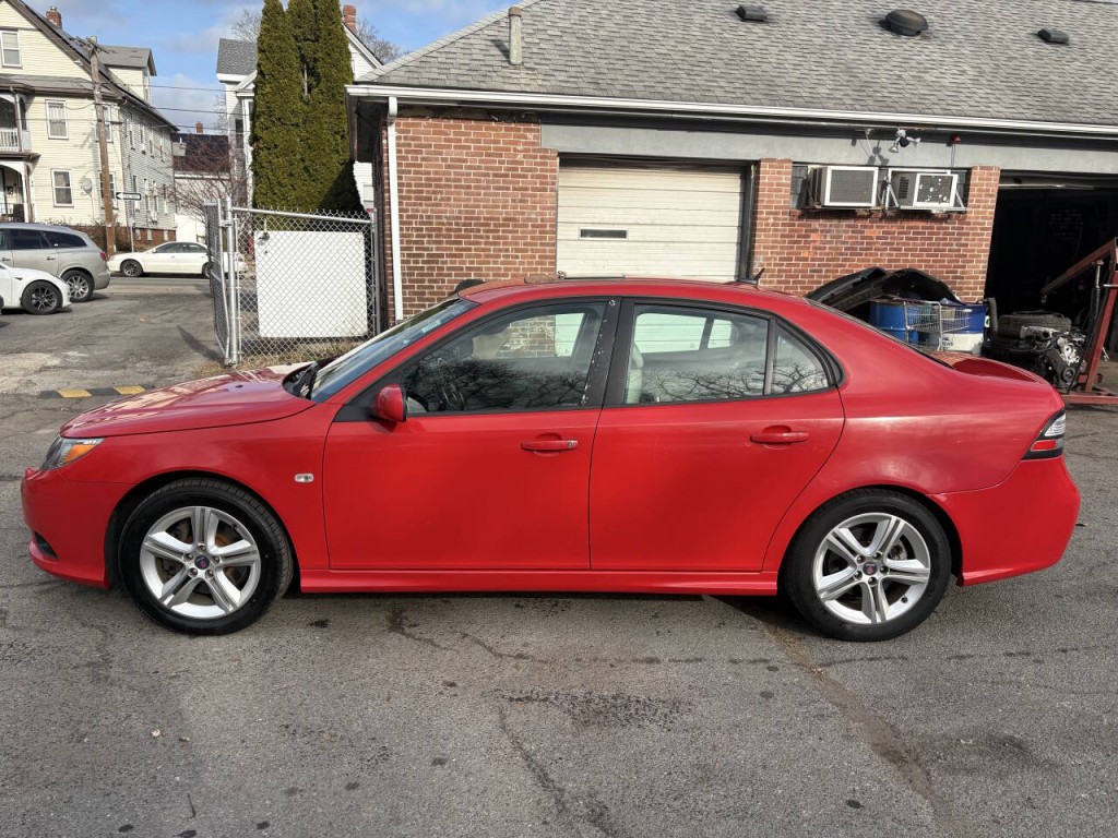 2011 Saab 9-3 Image 7