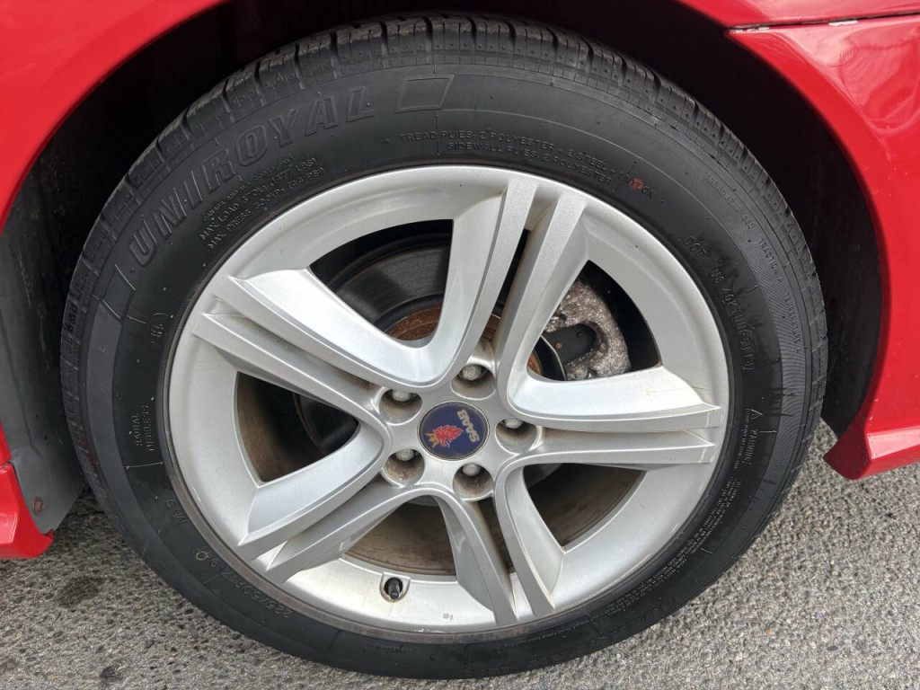 2011 Saab 9-3 Image 18