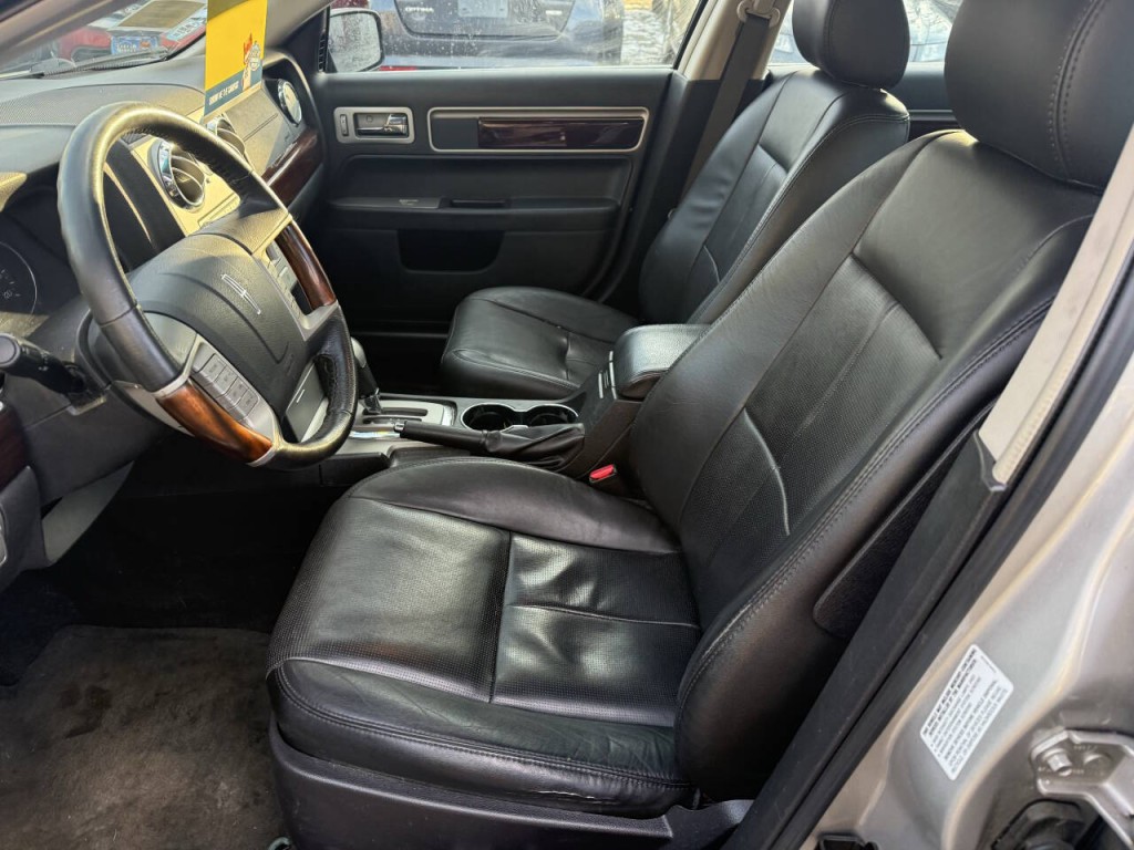 2007 Lincoln MKZ Image 9