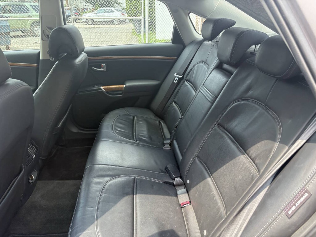 2007 Hyundai Azera Image 10