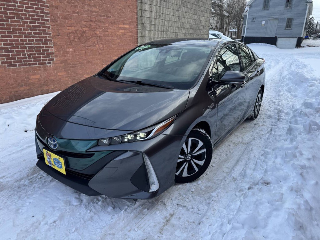 2017 Toyota Prius Image 1