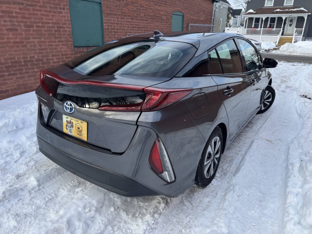 2017 Toyota Prius Image 5