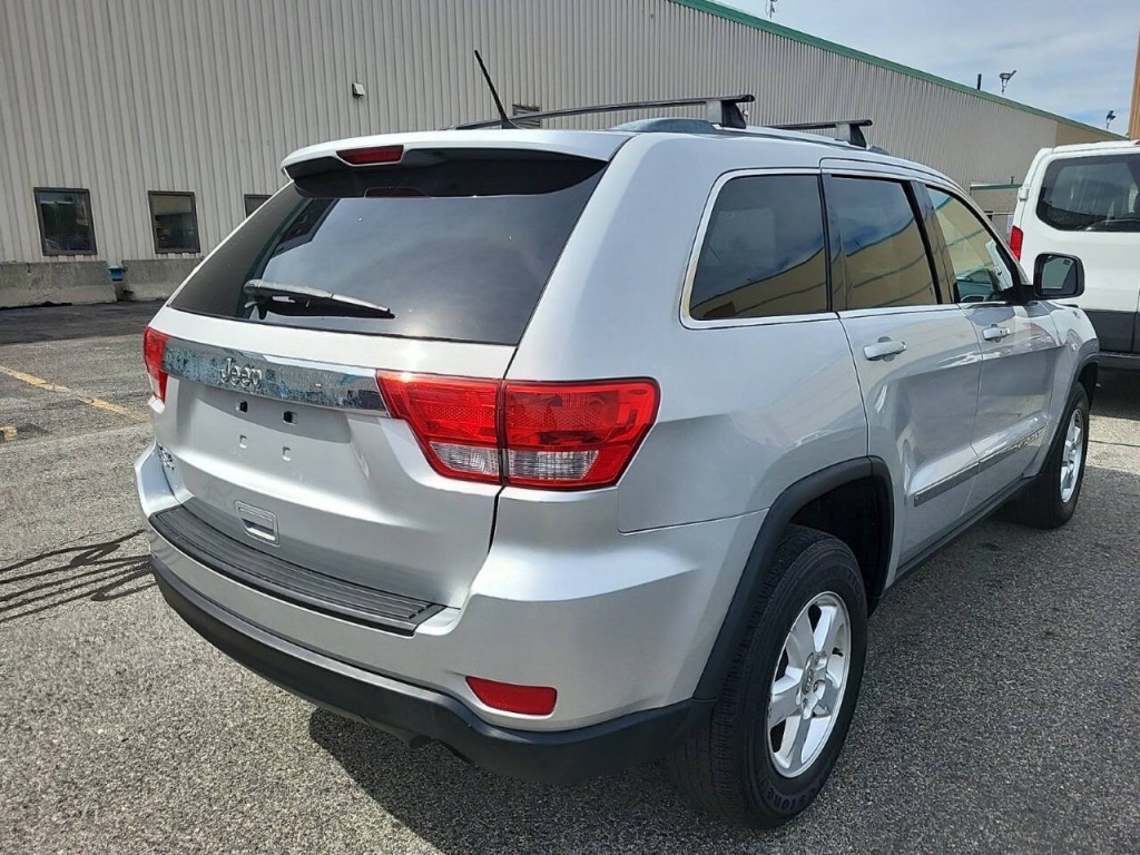 2013 Jeep Grand Cherokee Image 3