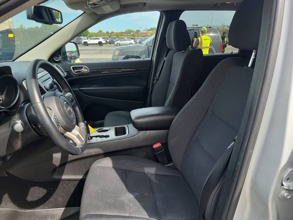 2013 Jeep Grand Cherokee Image 10