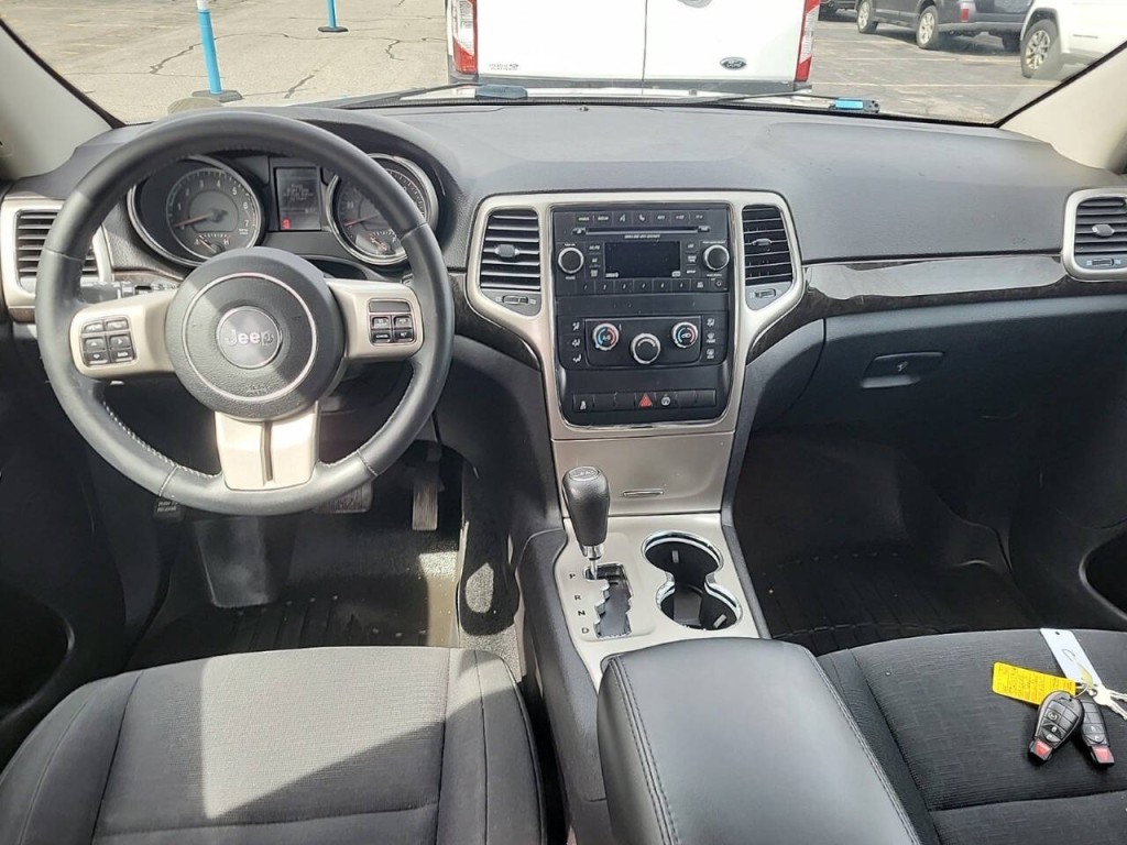 2013 Jeep Grand Cherokee Image 12
