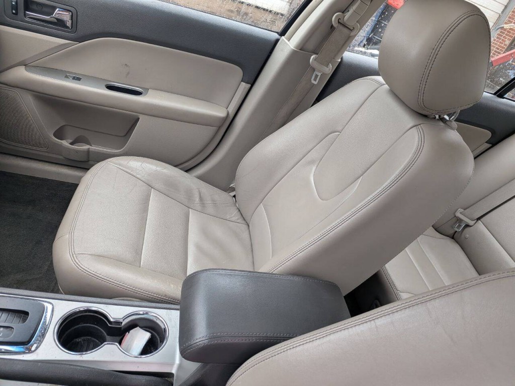 2012 Ford Fusion Image 11