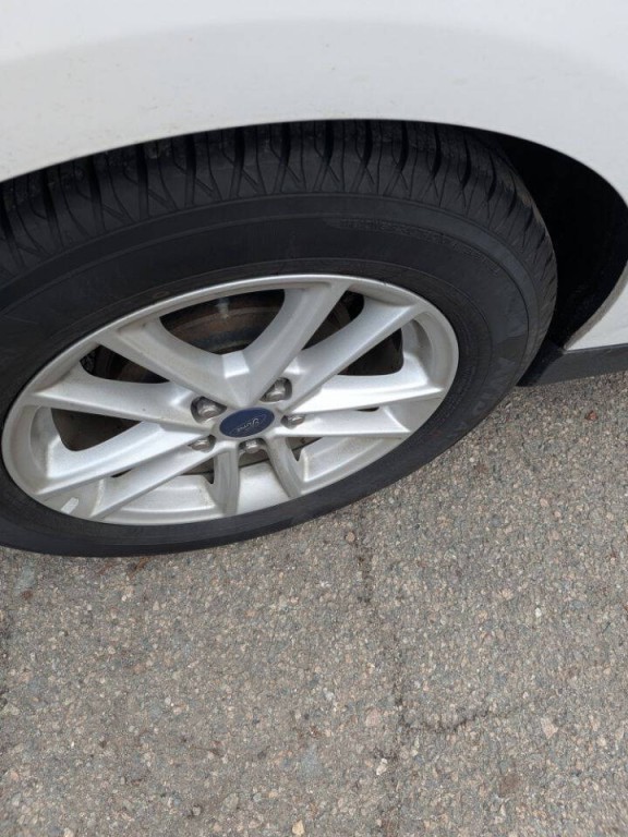 2015 Ford Focus Image 10