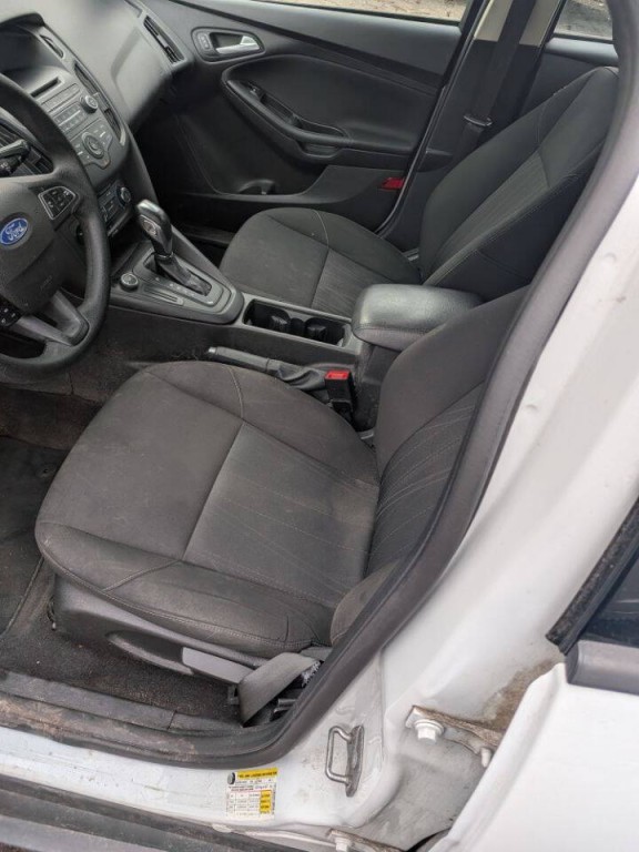 2015 Ford Focus Image 12