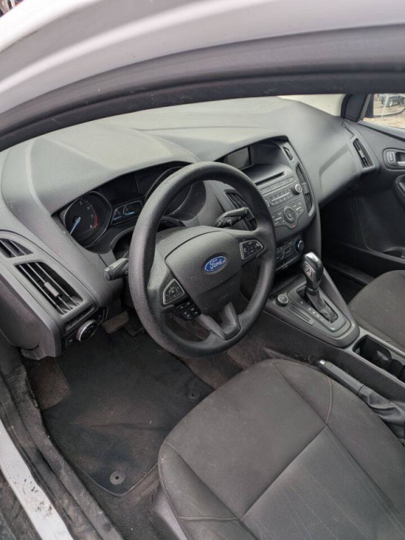 2015 Ford Focus Image 13