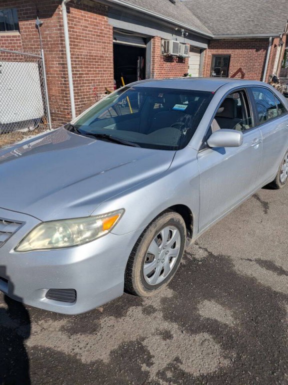2010 Toyota Camry Image 4