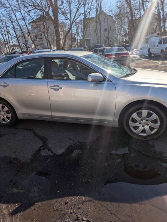 2010 Toyota Camry Image 9