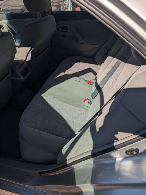 2010 Toyota Camry Image 11