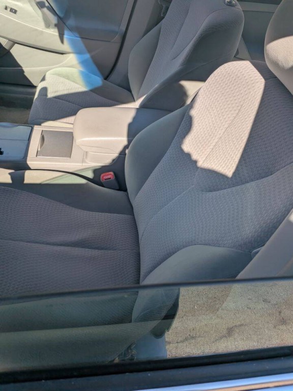 2010 Toyota Camry Image 12