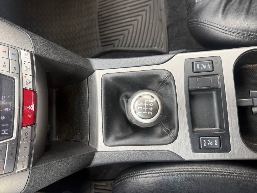 2010 Subaru Legacy Image 14