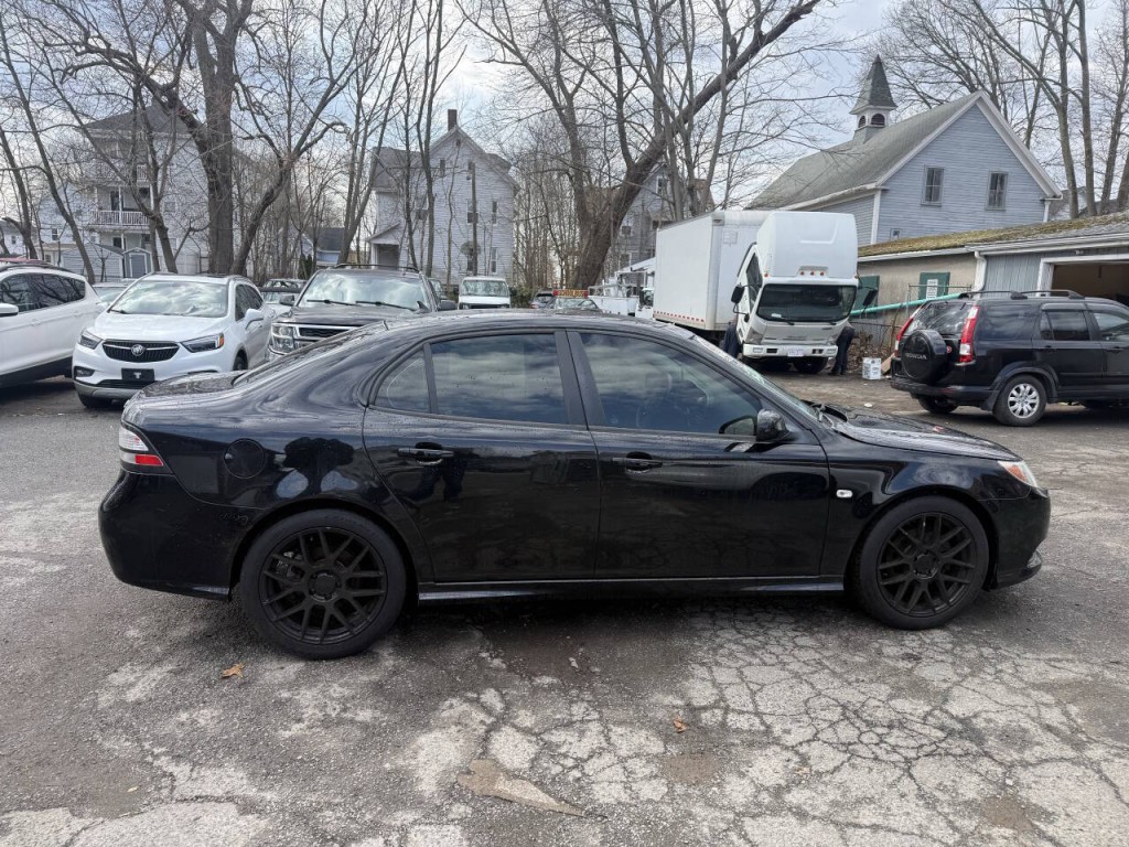 2010 Saab 9-3 Image 9