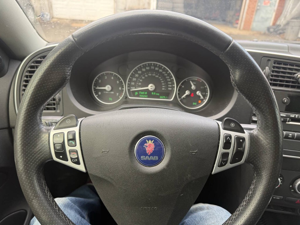 2010 Saab 9-3 Image 13