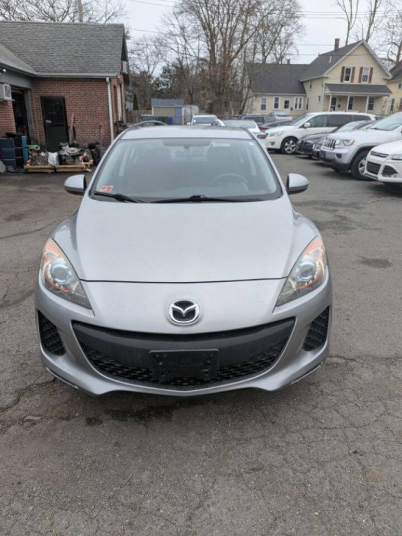 2013 Mazda Mazda3 Image 2