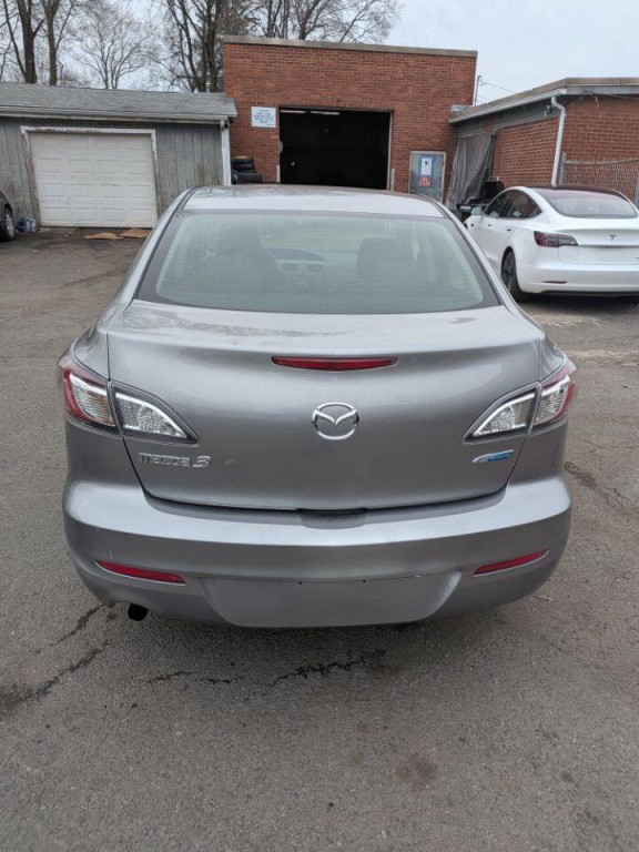 2013 Mazda Mazda3 Image 5