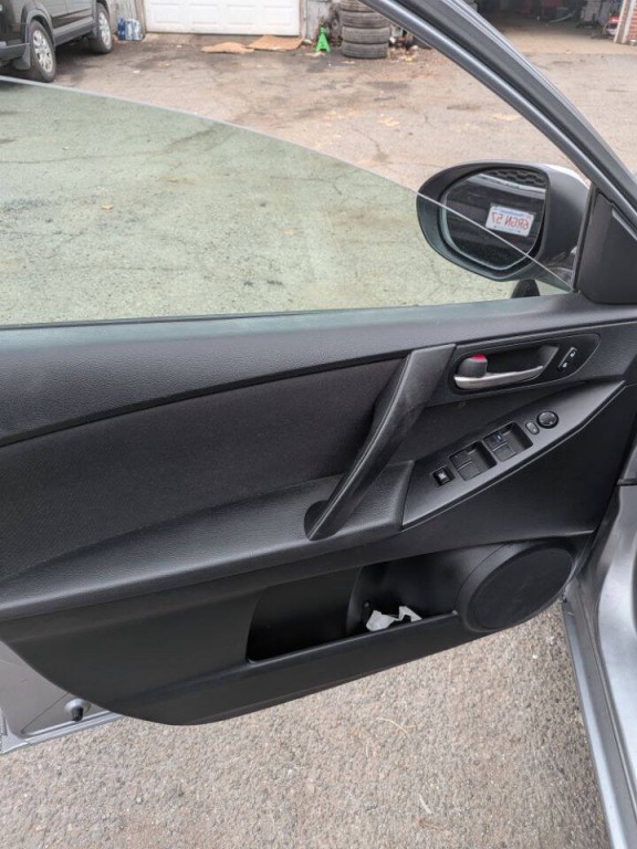 2013 Mazda Mazda3 Image 12