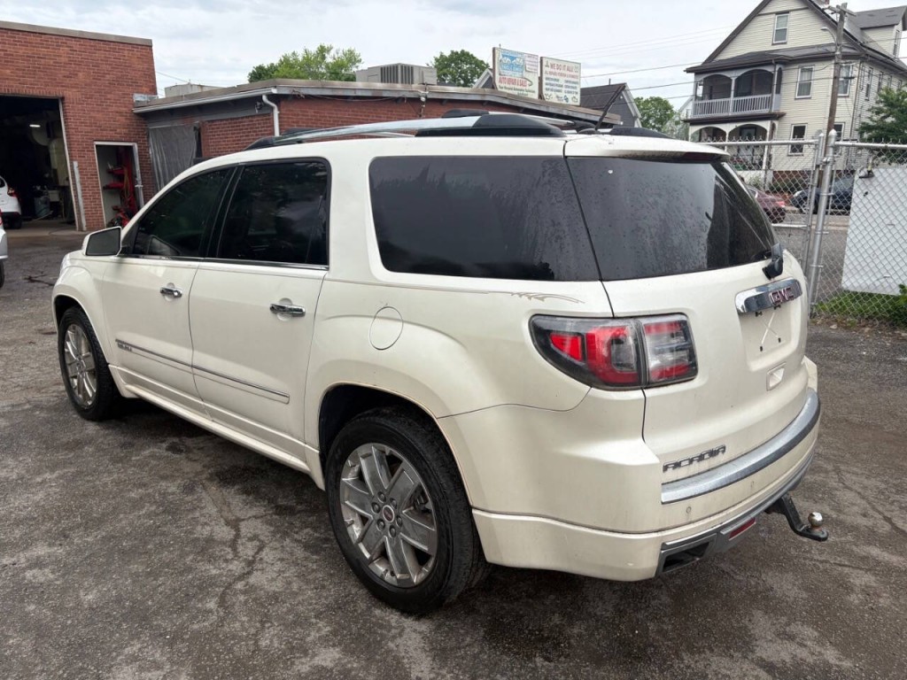 2013 GMC Acadia Image 6