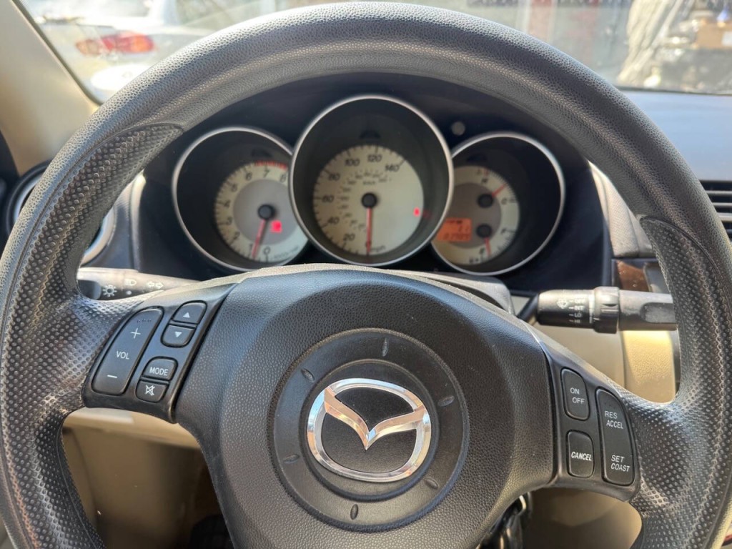 2008 Mazda Mazda3 Image 12