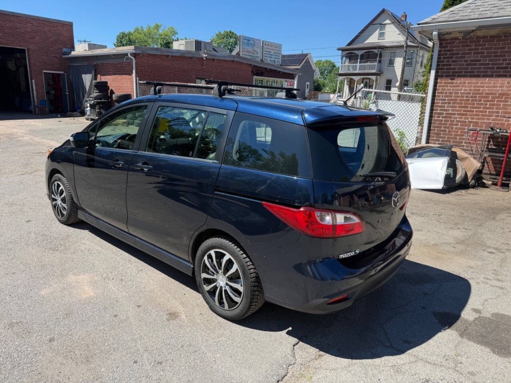 2014 Mazda Mazda5 Image 5