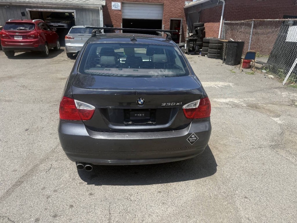 2006 BMW 3 Series Image 5