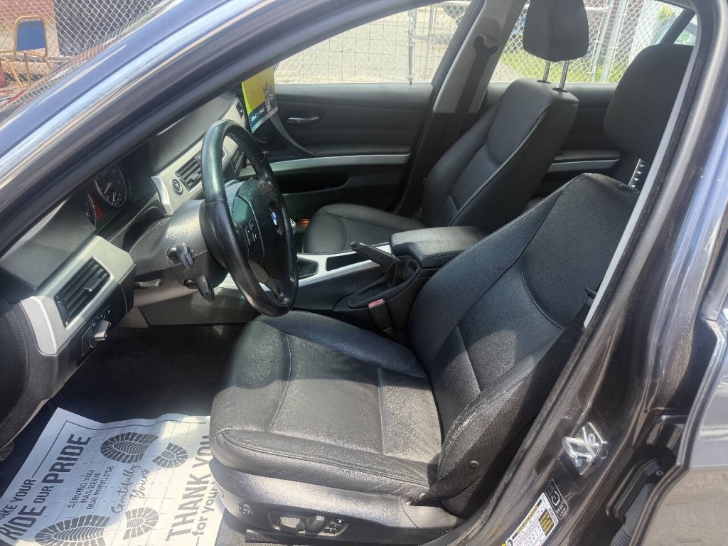 2006 BMW 3 Series Image 9