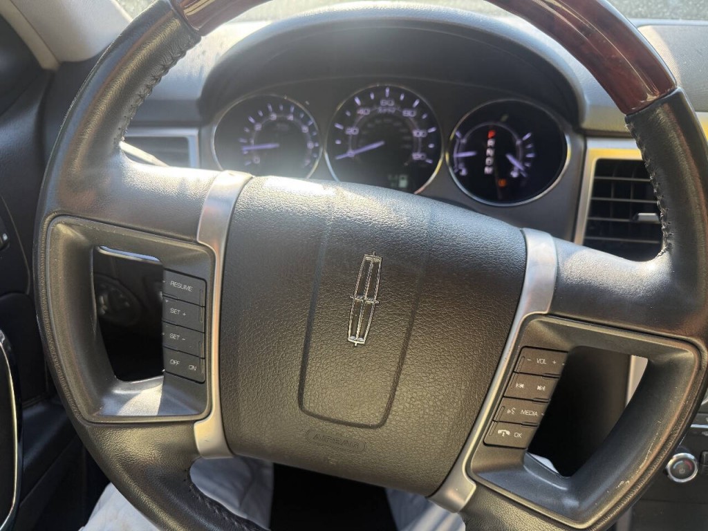 2012 Lincoln MKZ Image 14