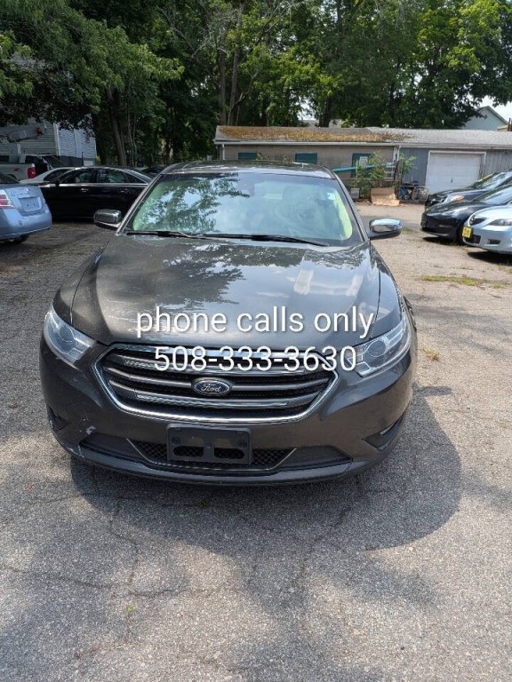 2019 Ford Taurus Image 1