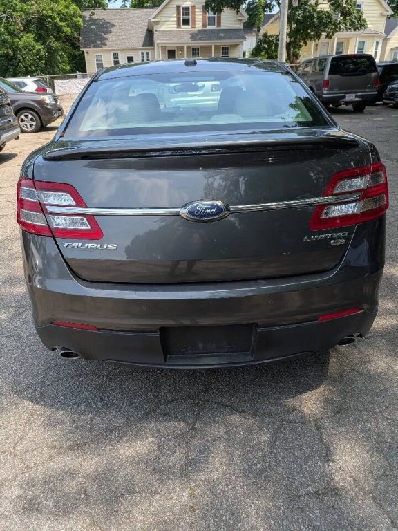 2019 Ford Taurus Image 7