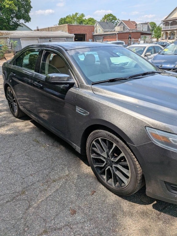 2019 Ford Taurus Image 12